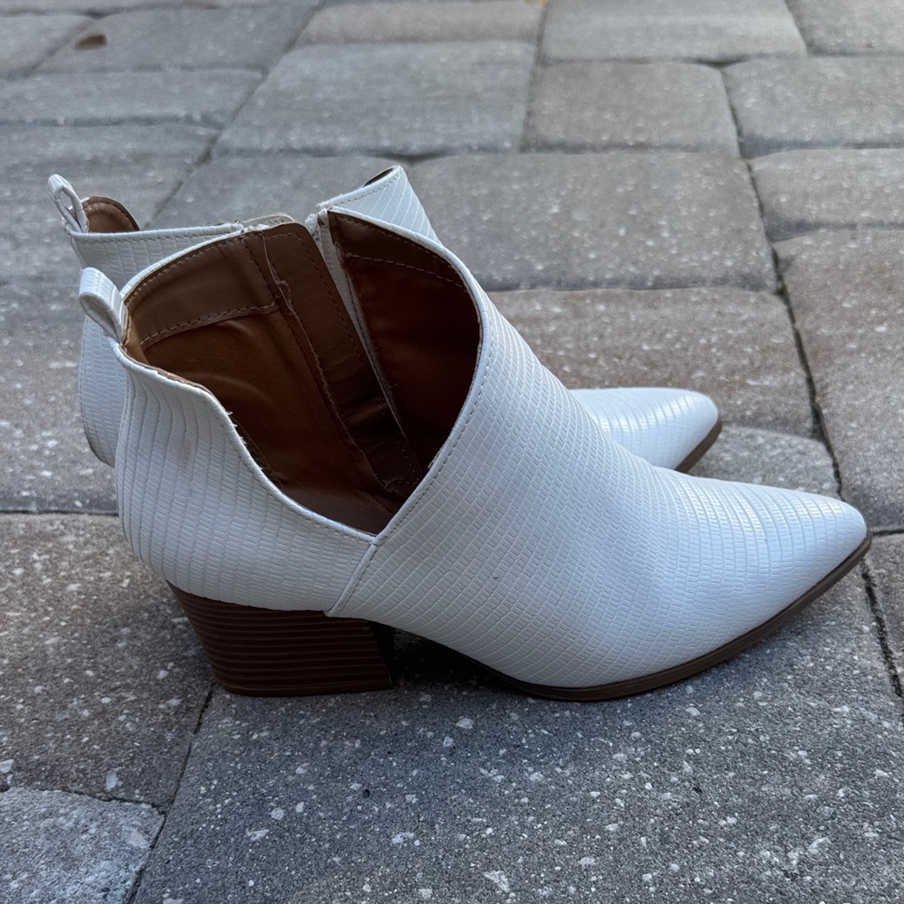Cure white booties